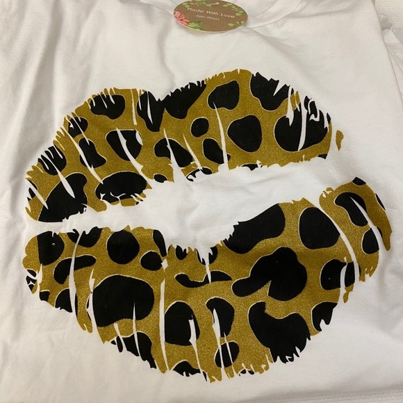 Figleaffashion Leopard Lips Graphic Tee White NWT - Picture 4 of 7